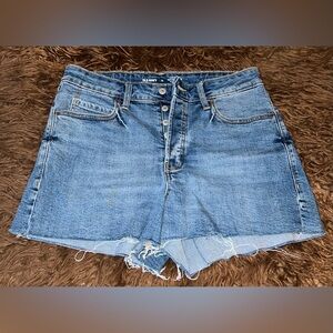Old Navy Women's Classic Blue Jean Shorts